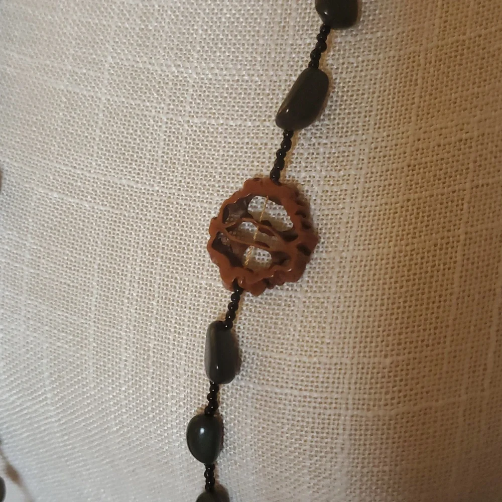 Vintage Walnut Shell Slice Long Necklace With Green Black Beads
